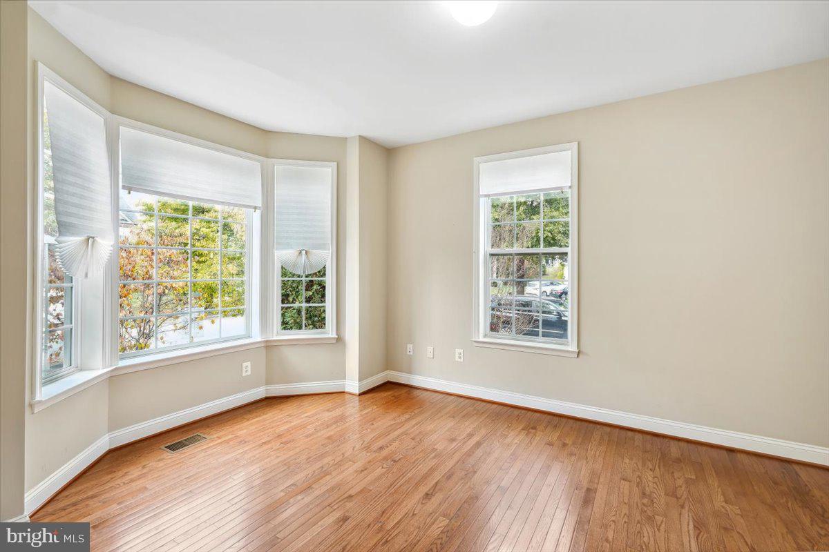 FAIRWOOD - Residential