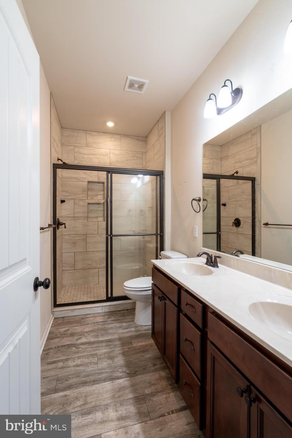 SOUTH END VILLAS - Residential