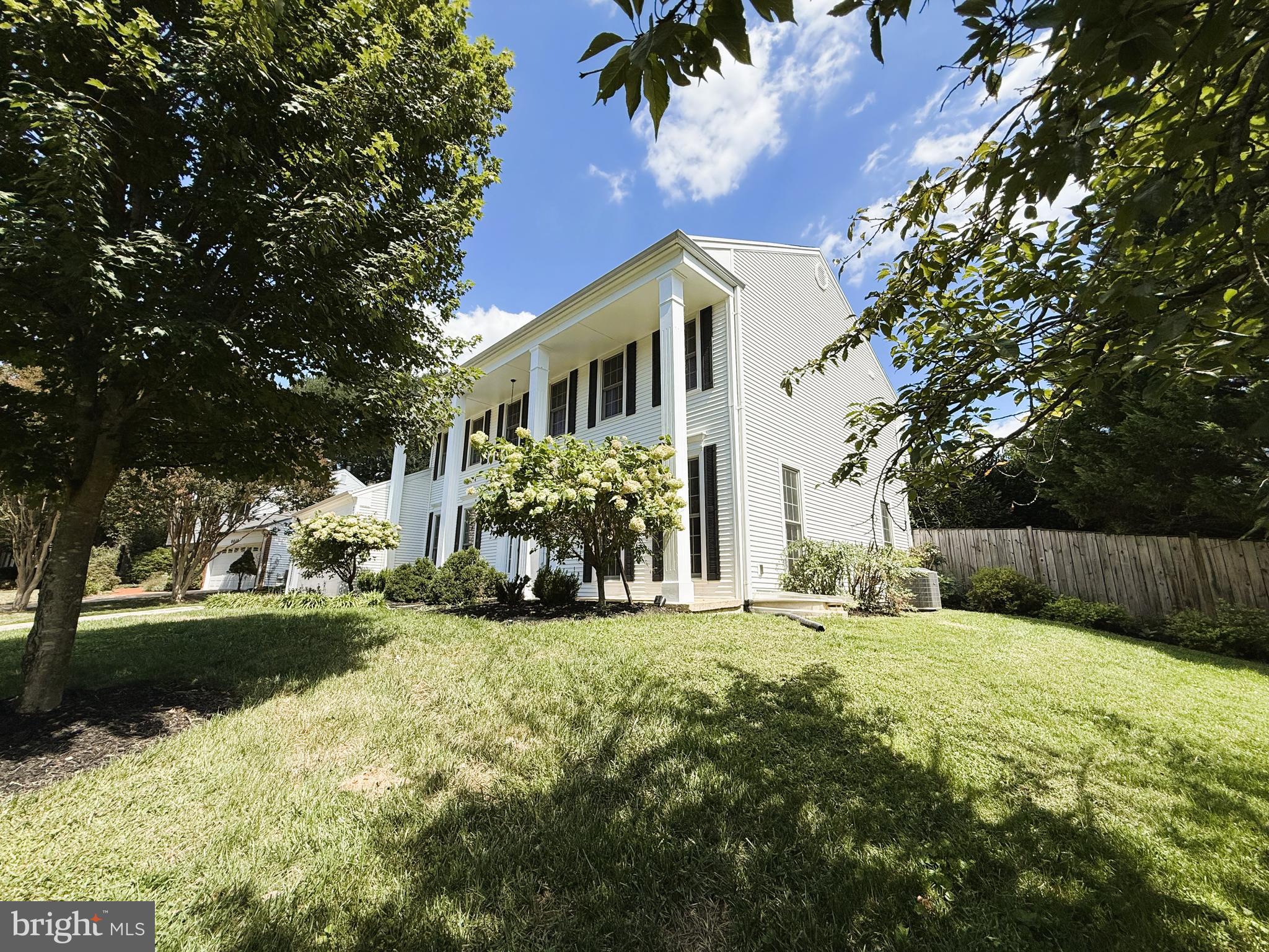 8805 WANDERING TRAIL DRIVE