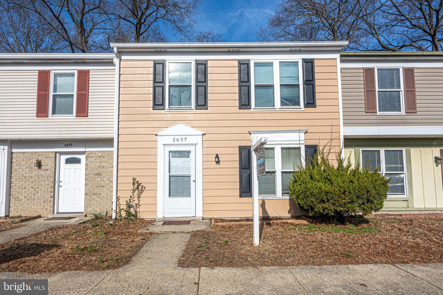 Your opportunity to own in the Wakefield community starts here. This two-level townhome in Waldorf, MD features 3 bedrooms and 1.5 bathrooms and is being sold AS-IS as part of an estate sale. The home offers a comfortable layout with great natural light and serves as a perfect canvas for personalization. This property presents a great opportunity for investors, renovators, or buyers with vision looking to build long-term value.