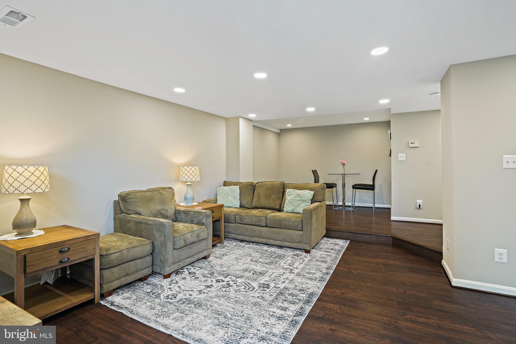 19944 DREXEL HILL CIRCLE