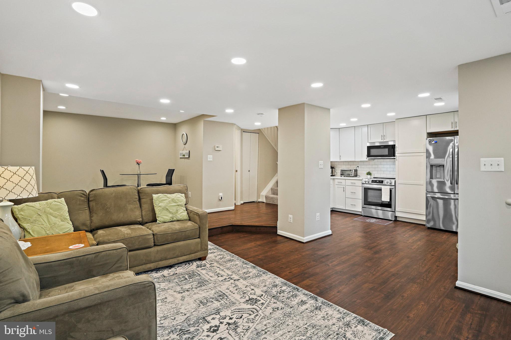 19944 DREXEL HILL CIRCLE
