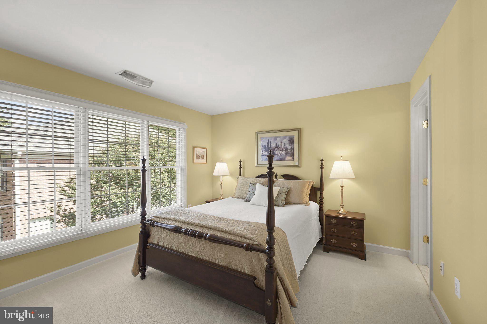 LAMBIANCE OF MCLEAN - Residential