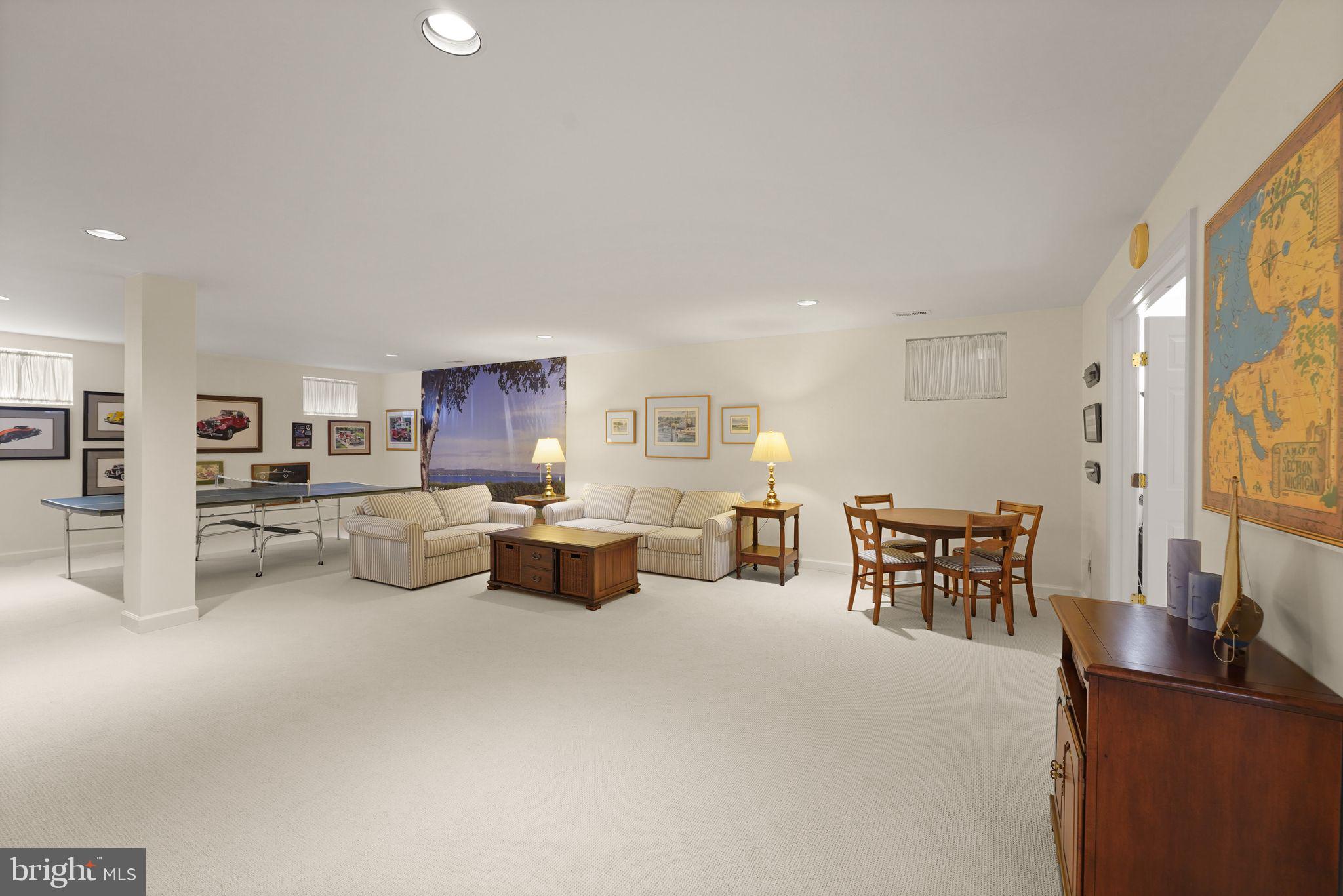 LAMBIANCE OF MCLEAN - Residential