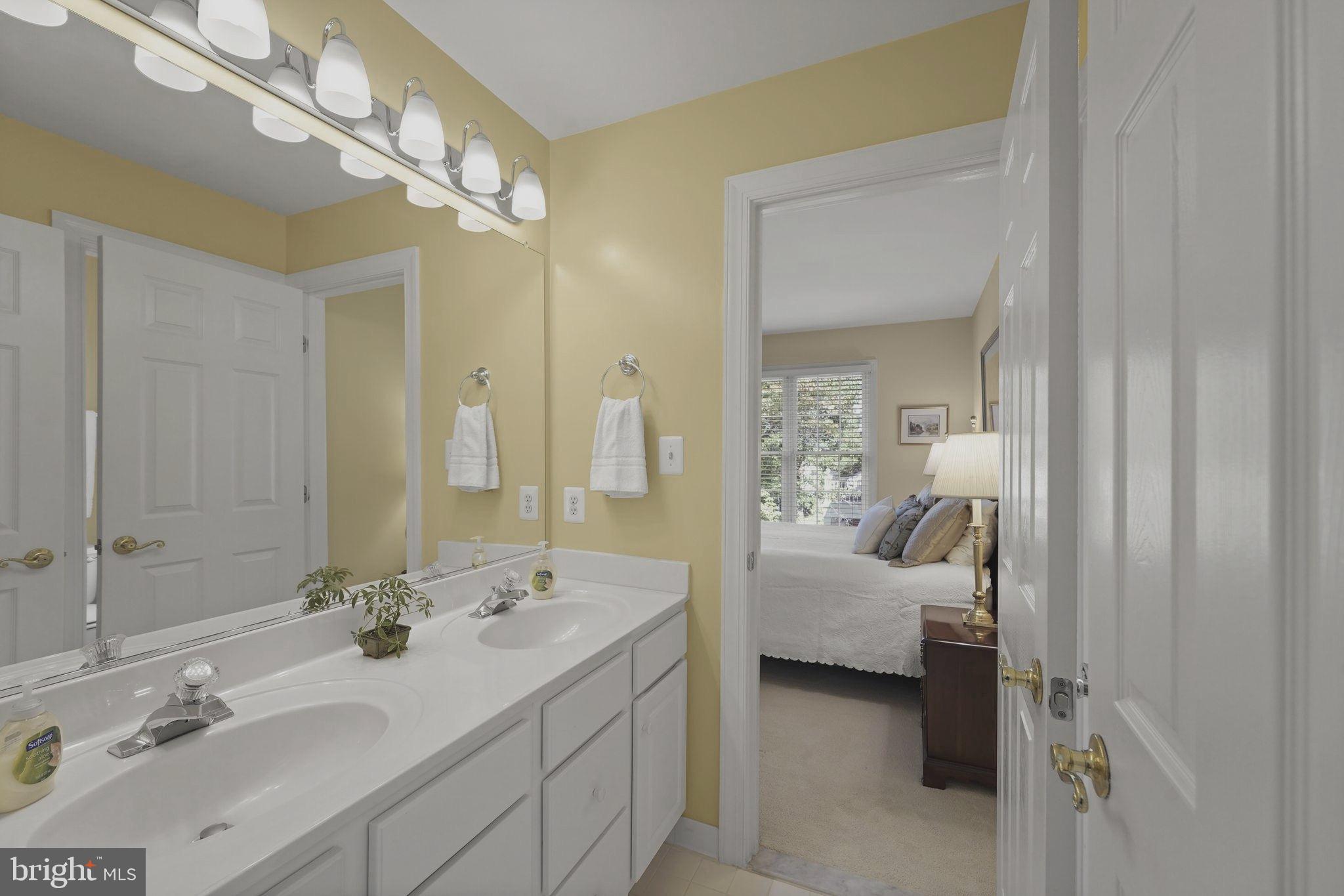 LAMBIANCE OF MCLEAN - Residential