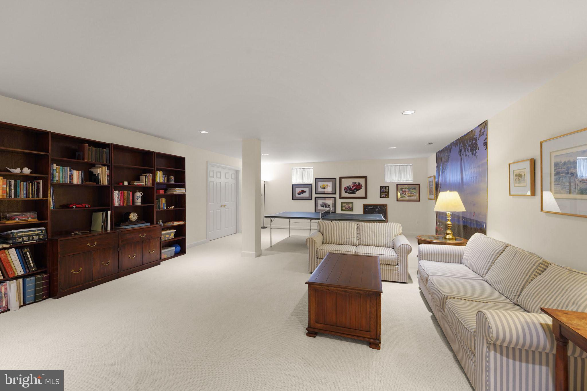 LAMBIANCE OF MCLEAN - Residential