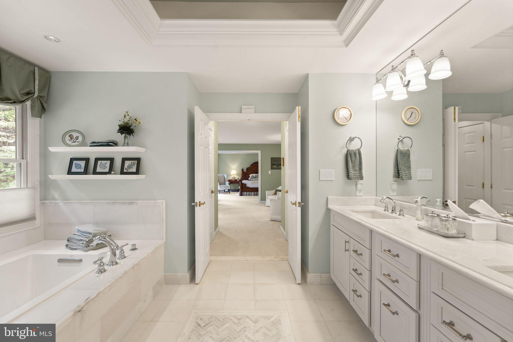 LAMBIANCE OF MCLEAN - Residential