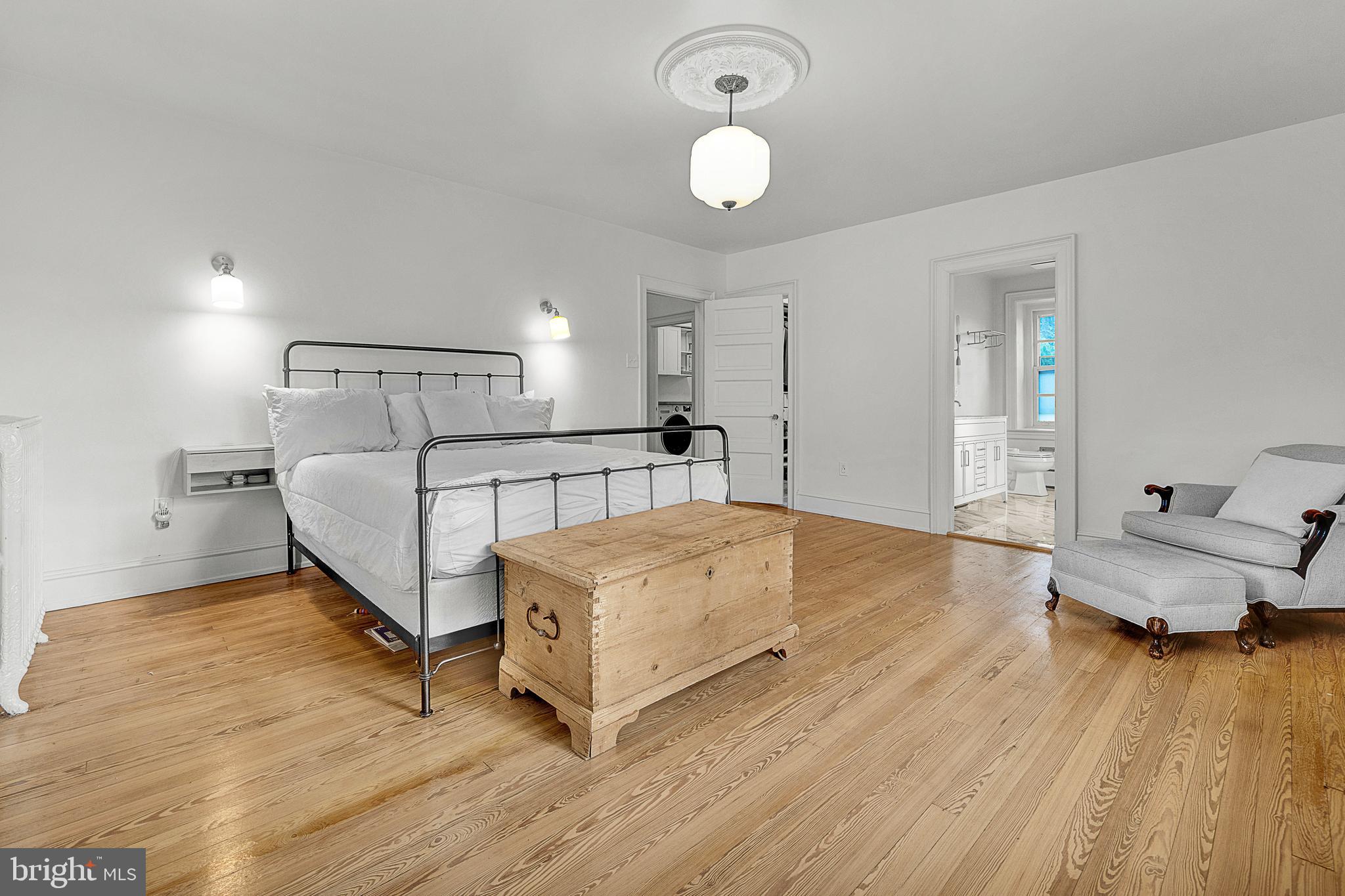 JENKINTOWN - Residential