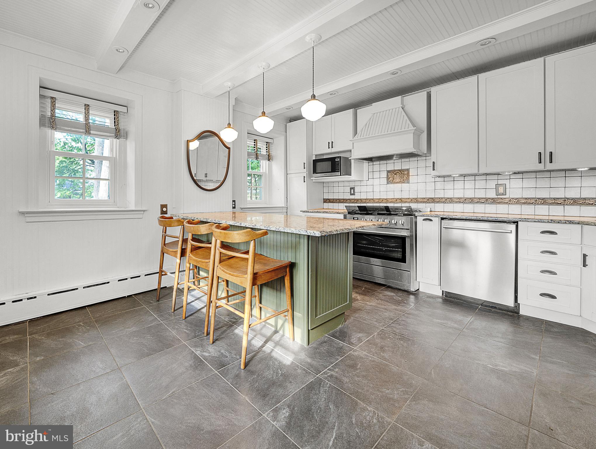 JENKINTOWN - Residential