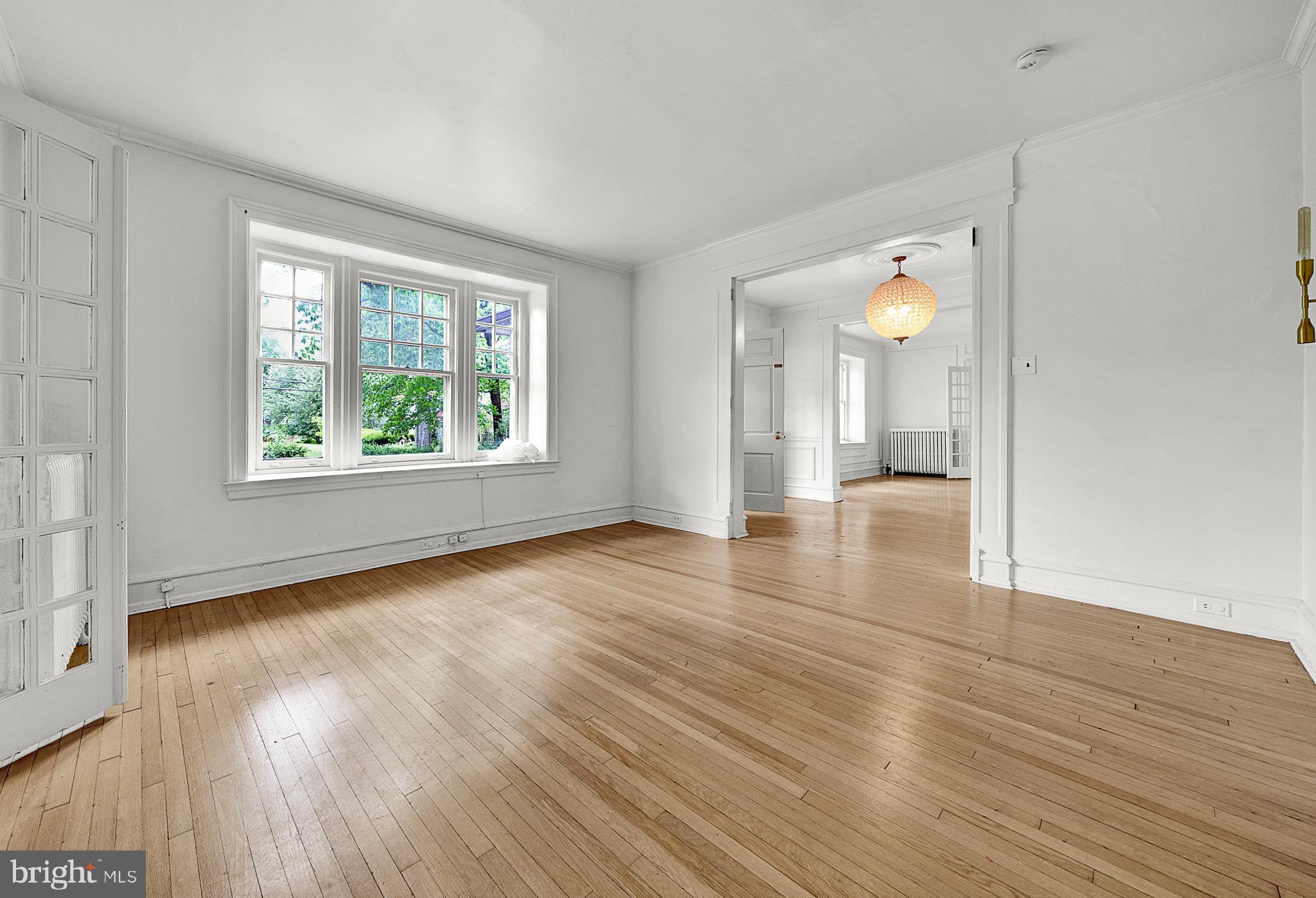 JENKINTOWN - Residential