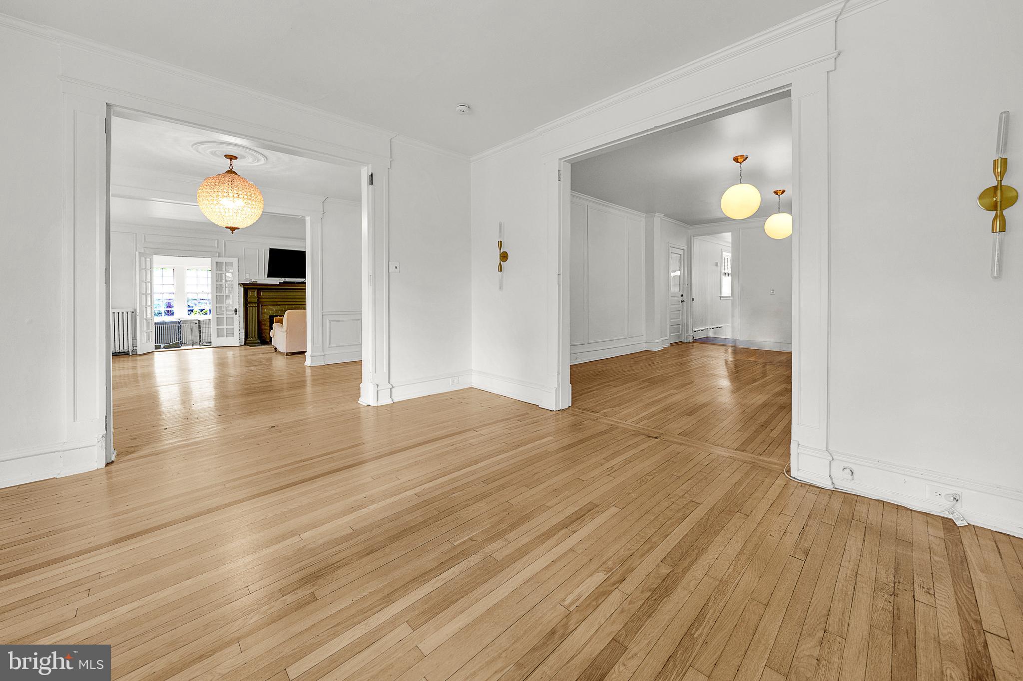 JENKINTOWN - Residential