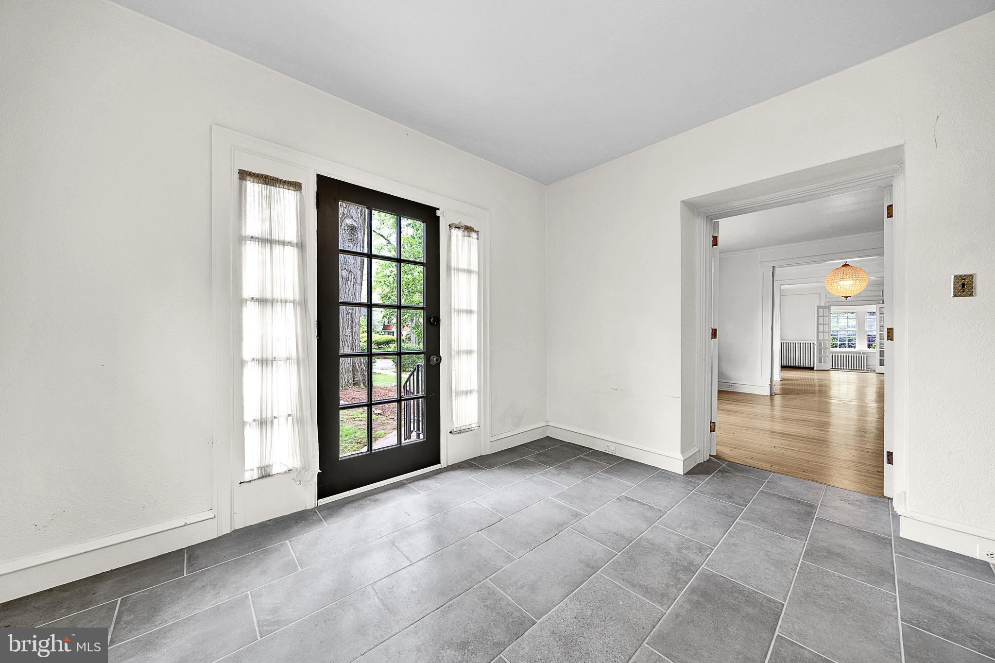 JENKINTOWN - Residential