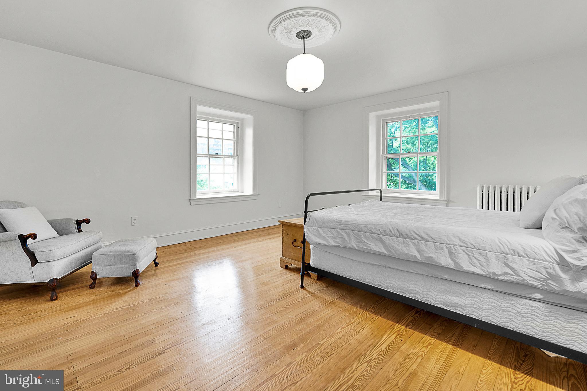 JENKINTOWN - Residential