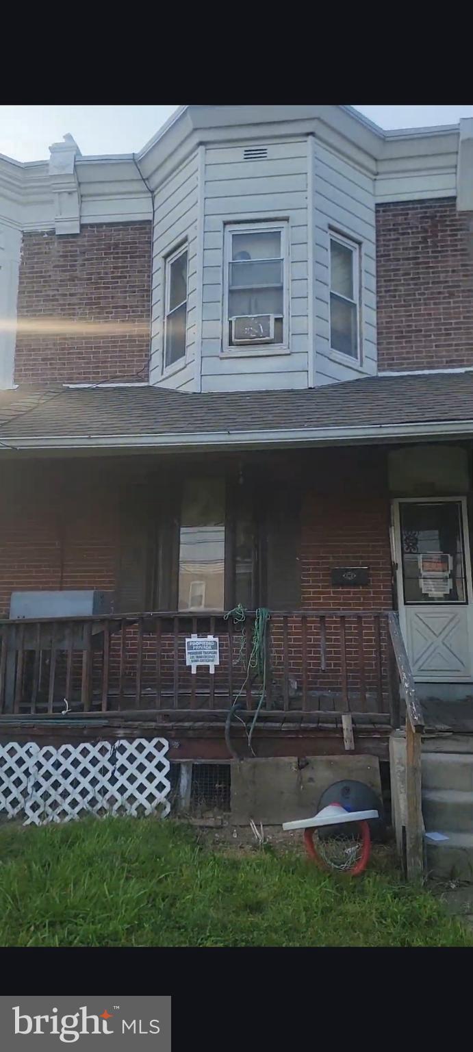 Opportunity Knocks! This 3-bedroom, 1-bathroom home is being sold as-is and offers incredible potential for the right buyer. Whether you’re looking to renovate, rent, or resell, this property provides a solid opportunity to add value. Conveniently located near shopping, dining, and major routes, it combines both location and possibility.
Please Note: The seller will make no repairs and will not provide inspections. The buyer is responsible for all repairs, certifications, inspections, township requirements, and due diligence. The sale of the property is contingent on the short sale approval. Title already run through with RiverTowns Abstract and prospective buyer to use sellers title company.
Showings will end on Sunday, September 14th, all offers should be submitted by Monday, September 15th at 5pm.