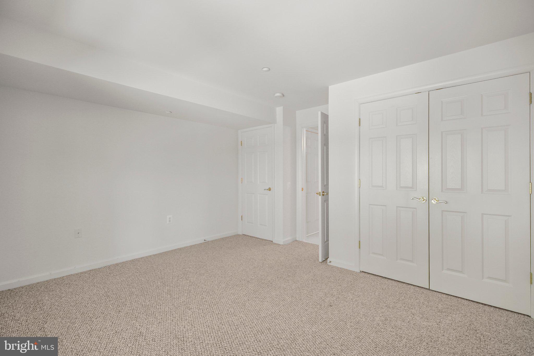 FALLS RUN - Residential