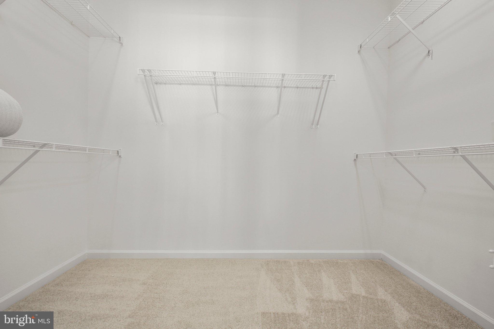 FALLS RUN - Residential