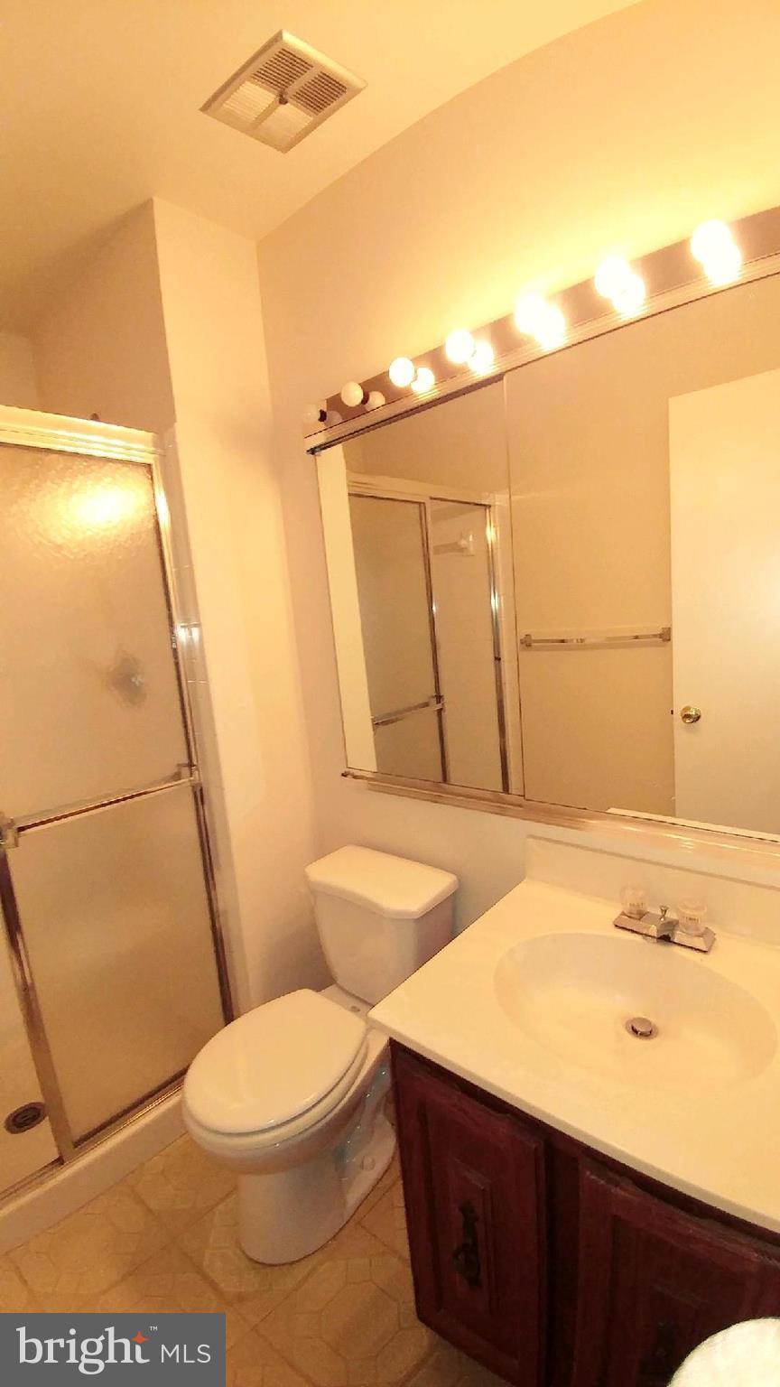 DERWOOD STATION - Residential