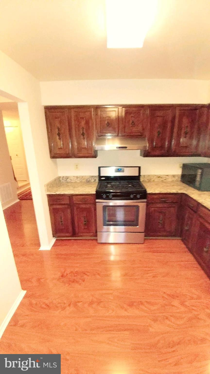 DERWOOD STATION - Residential