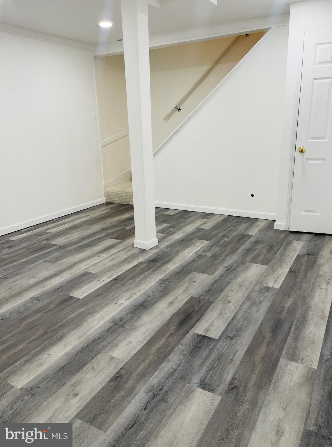 LAKE RIDGE - Residential Lease