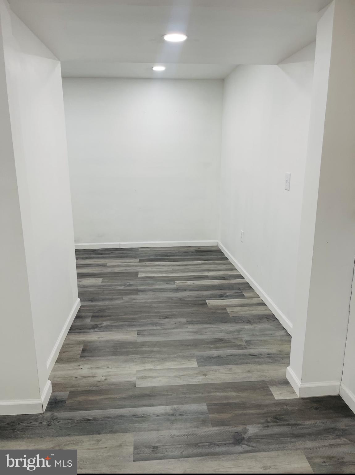 LAKE RIDGE - Residential Lease