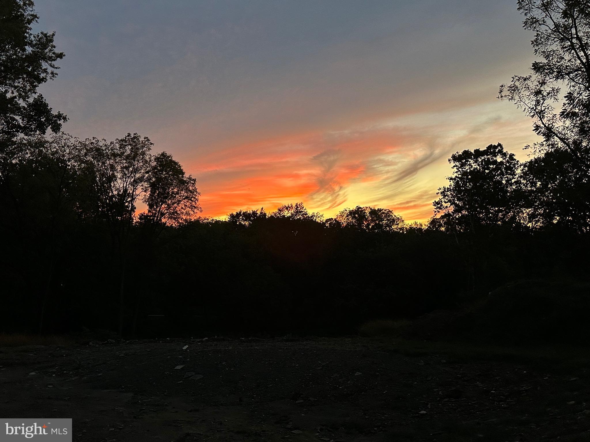 SCHOOL LANE HILLS - Residential