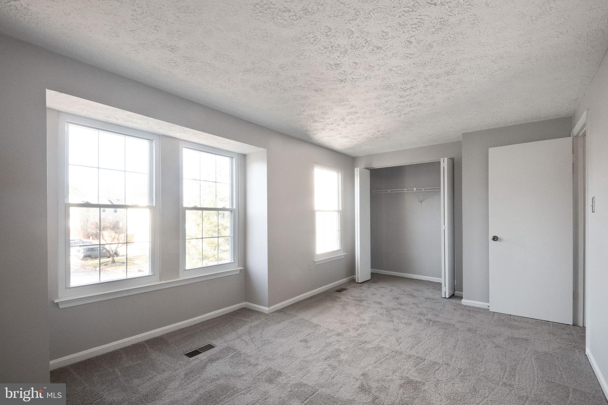 OAK VIEW VILLAGE - Residential