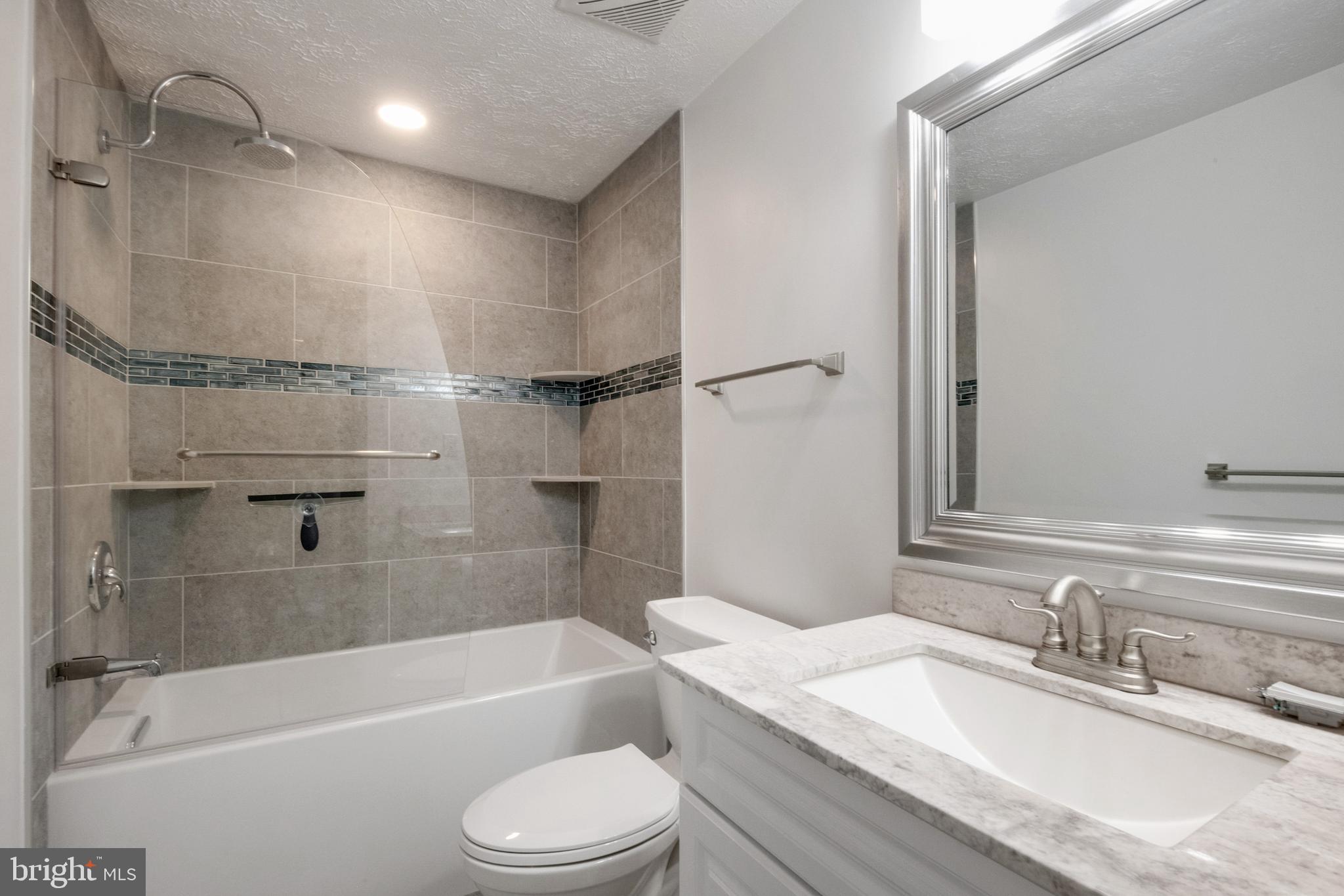 OAK VIEW VILLAGE - Residential