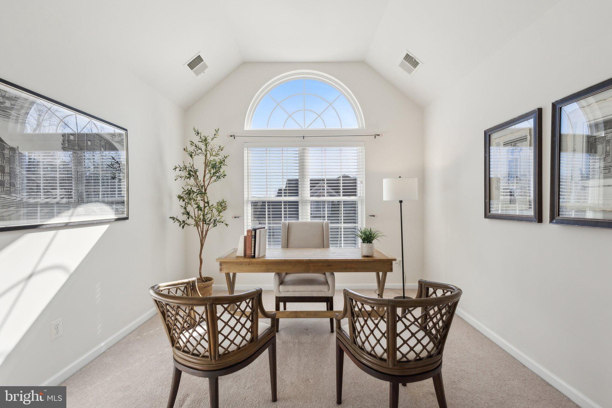 SOUTH RIDING - Residential