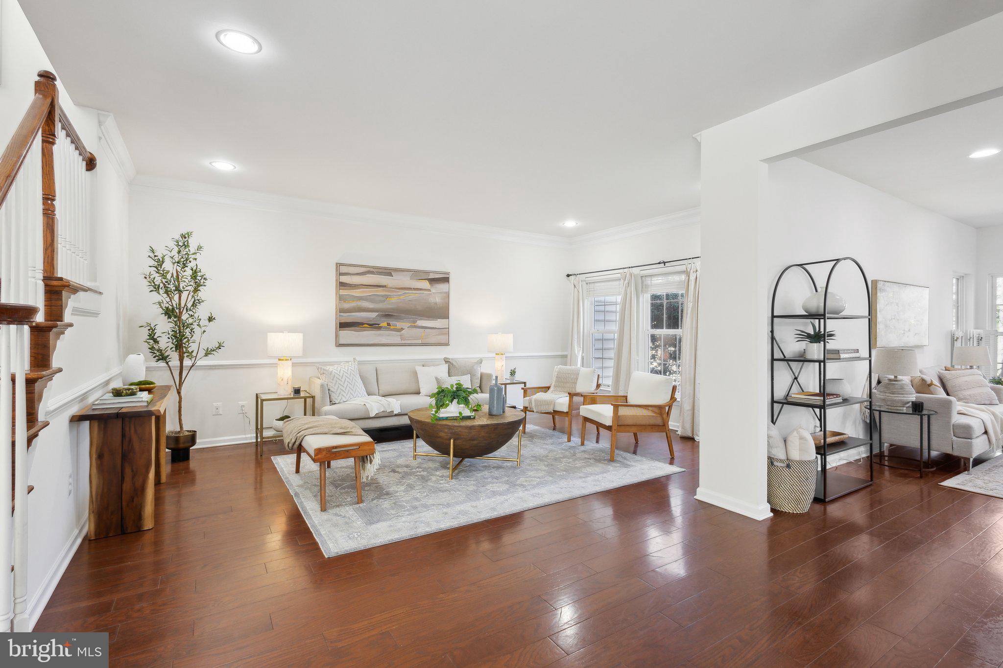 SOUTH RIDING - Residential