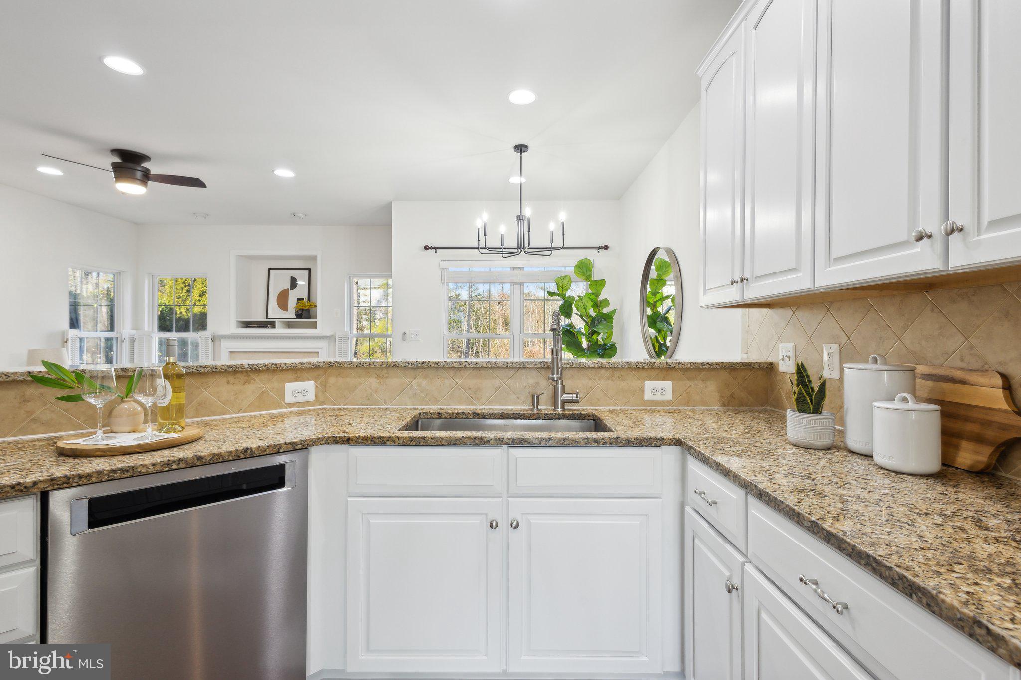 SOUTH RIDING - Residential