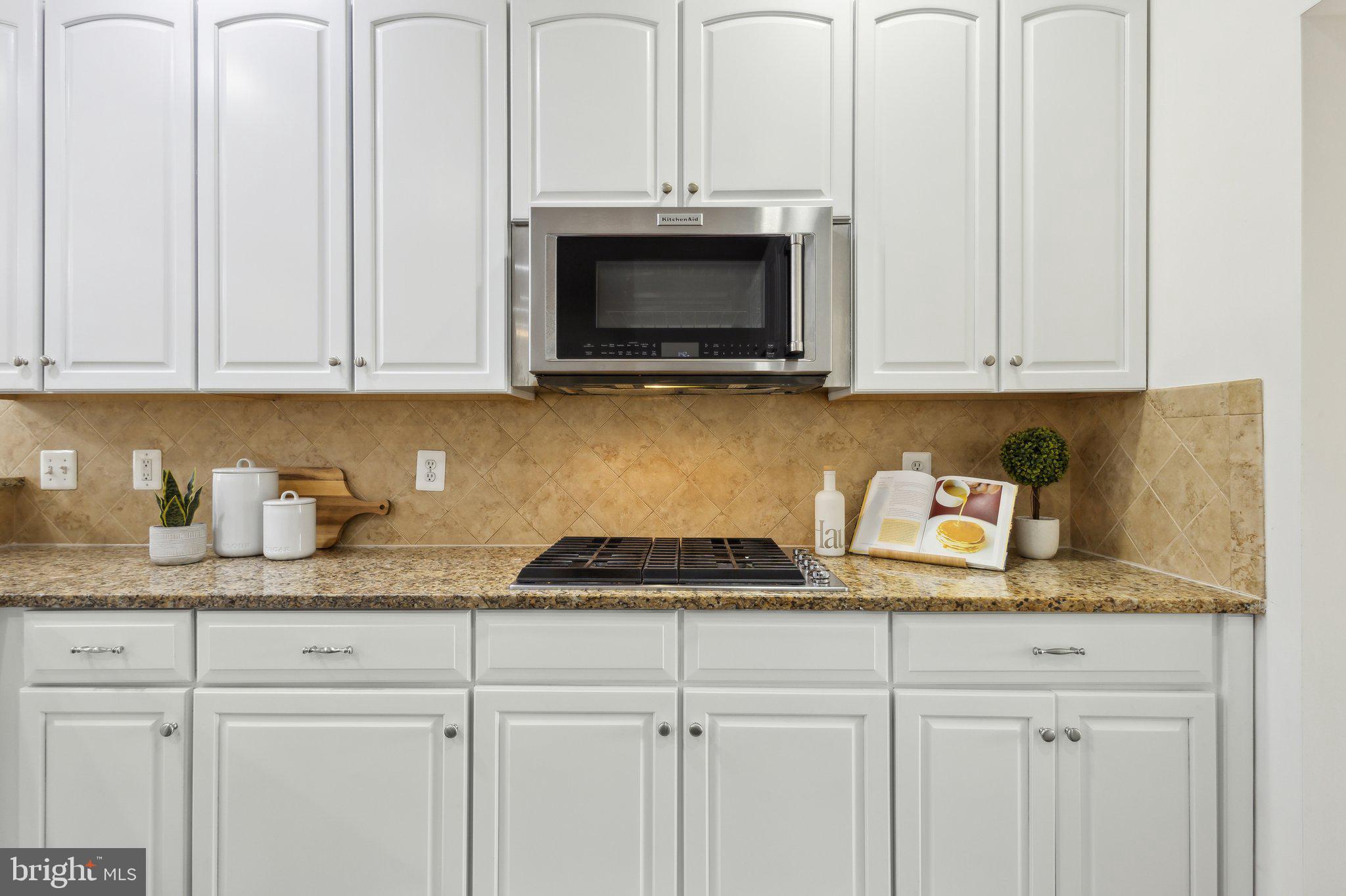 SOUTH RIDING - Residential