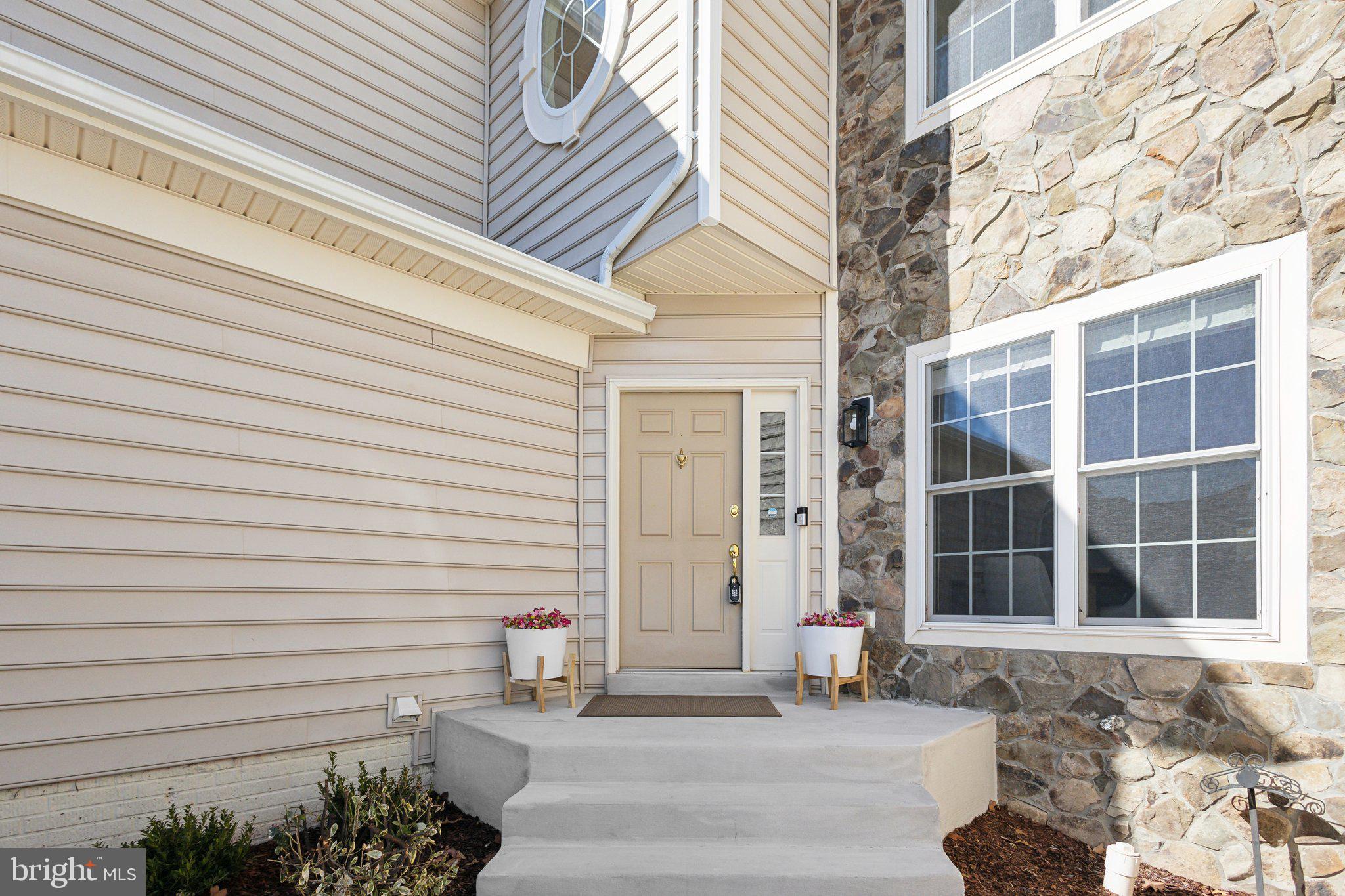 SOUTH RIDING - Residential