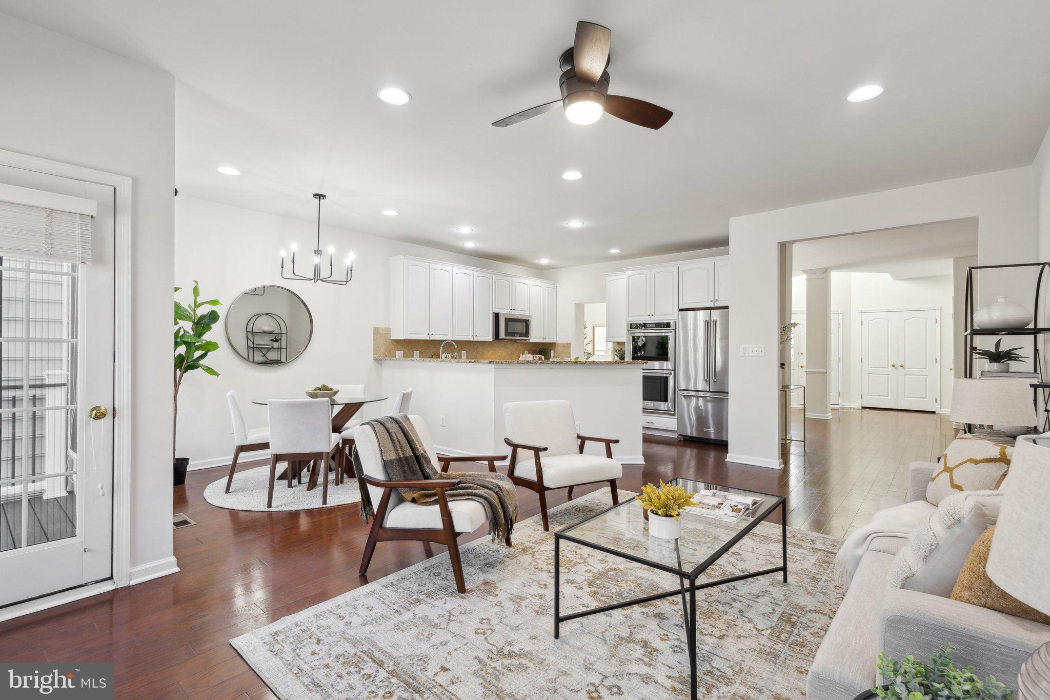 SOUTH RIDING - Residential