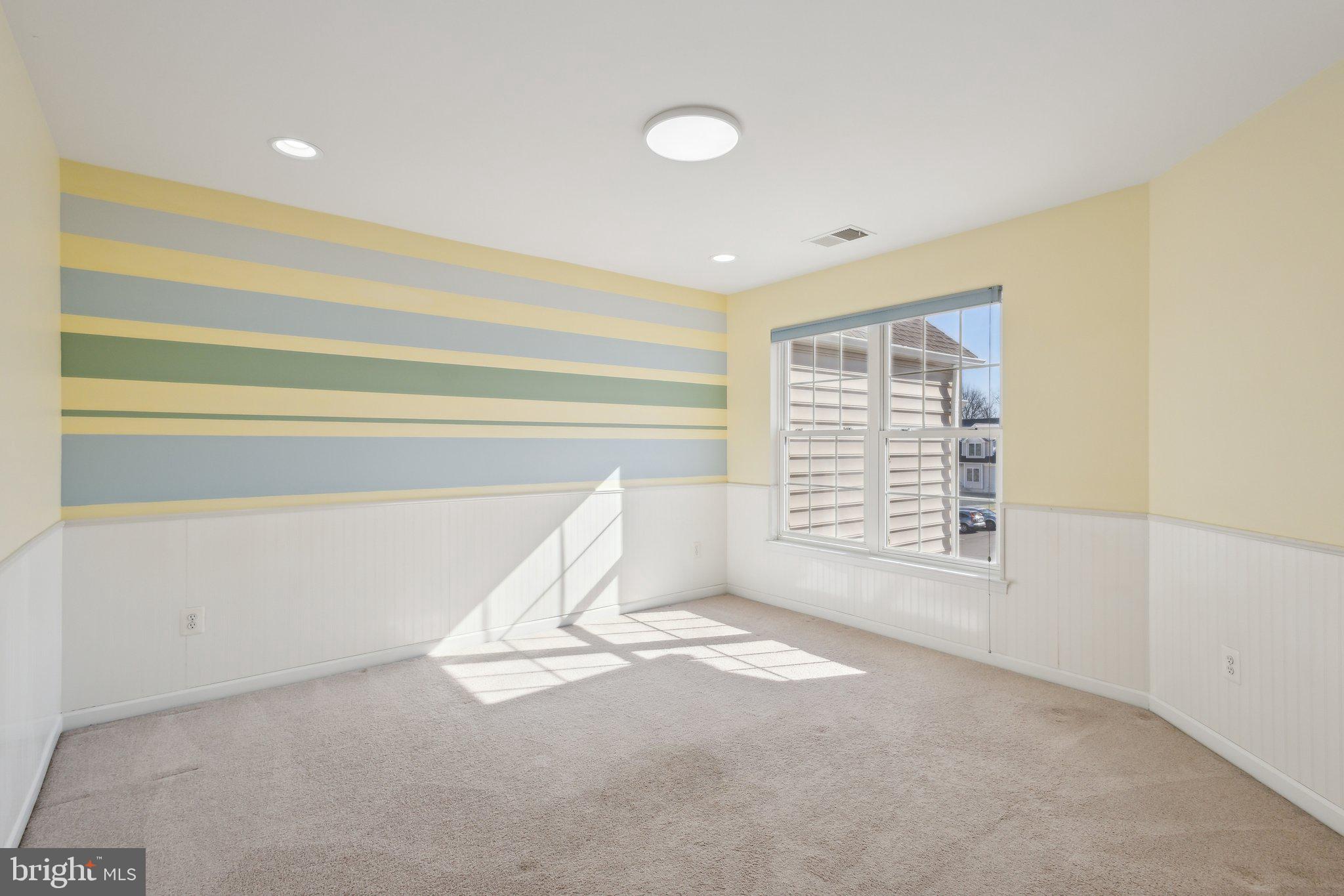 SOUTH RIDING - Residential