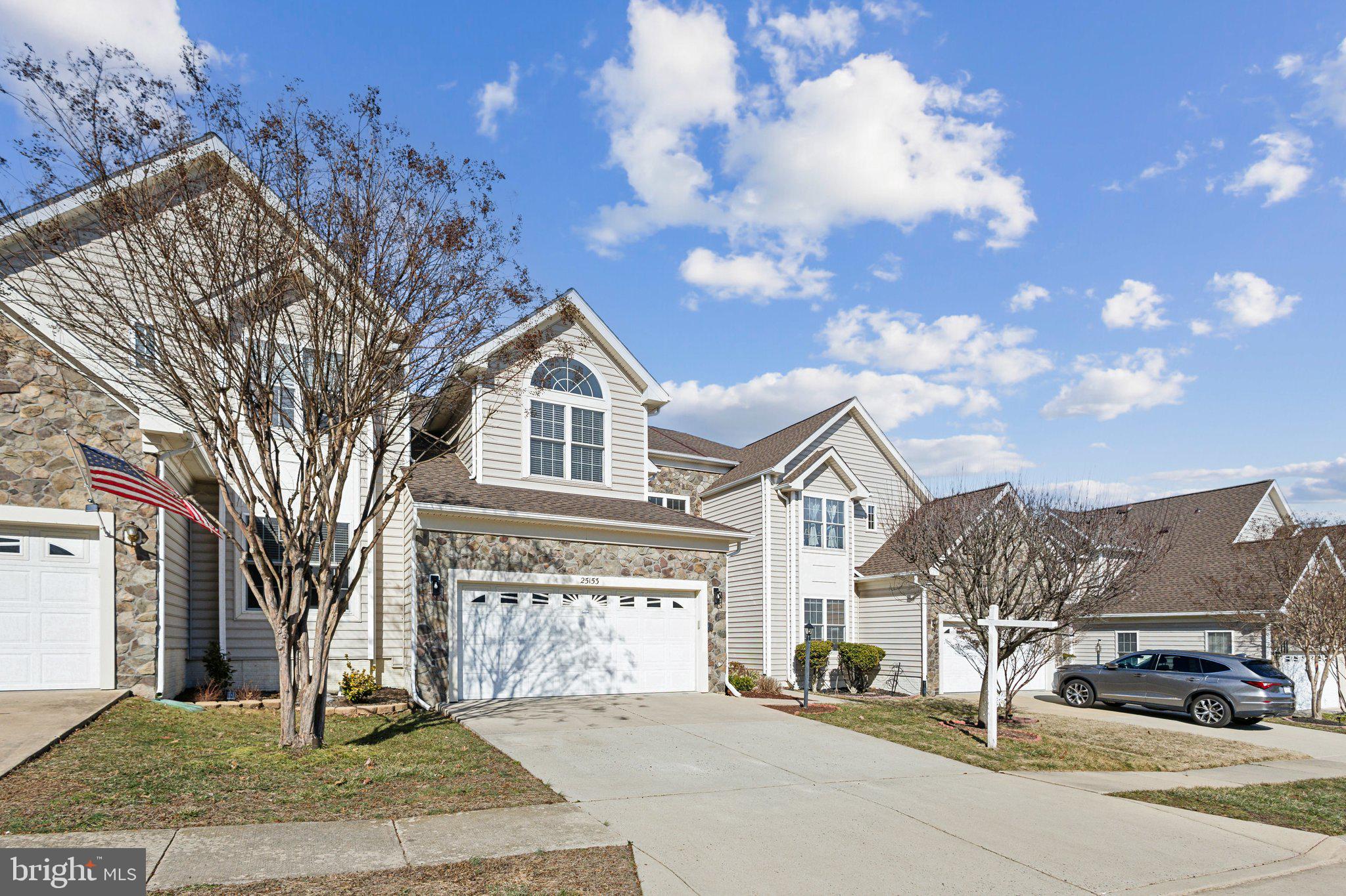 SOUTH RIDING - Residential