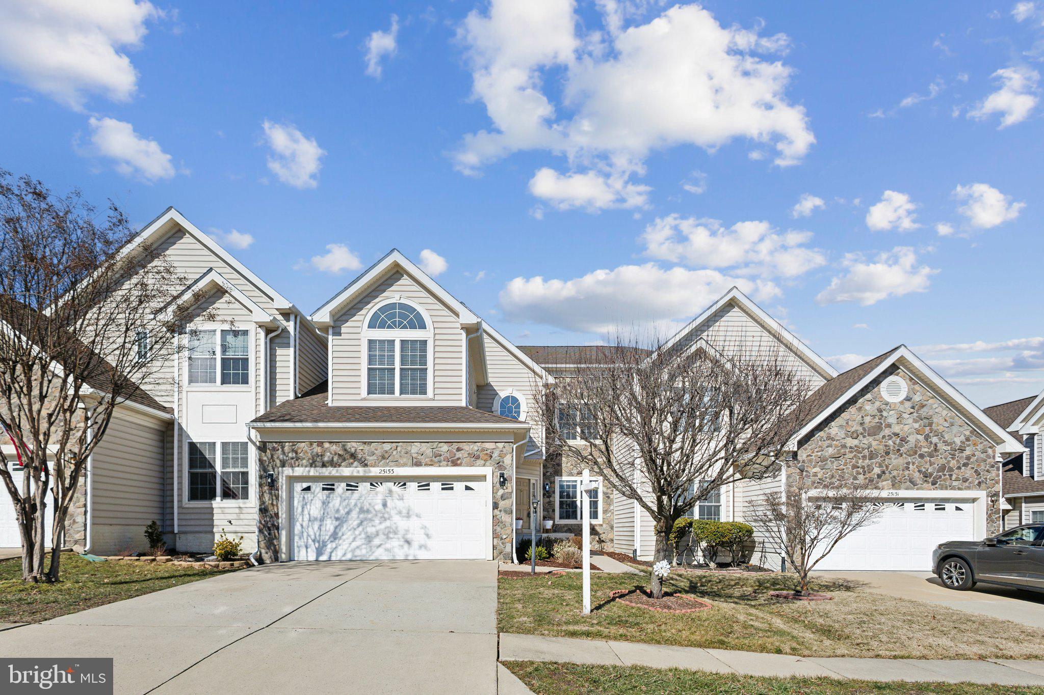 SOUTH RIDING - Residential