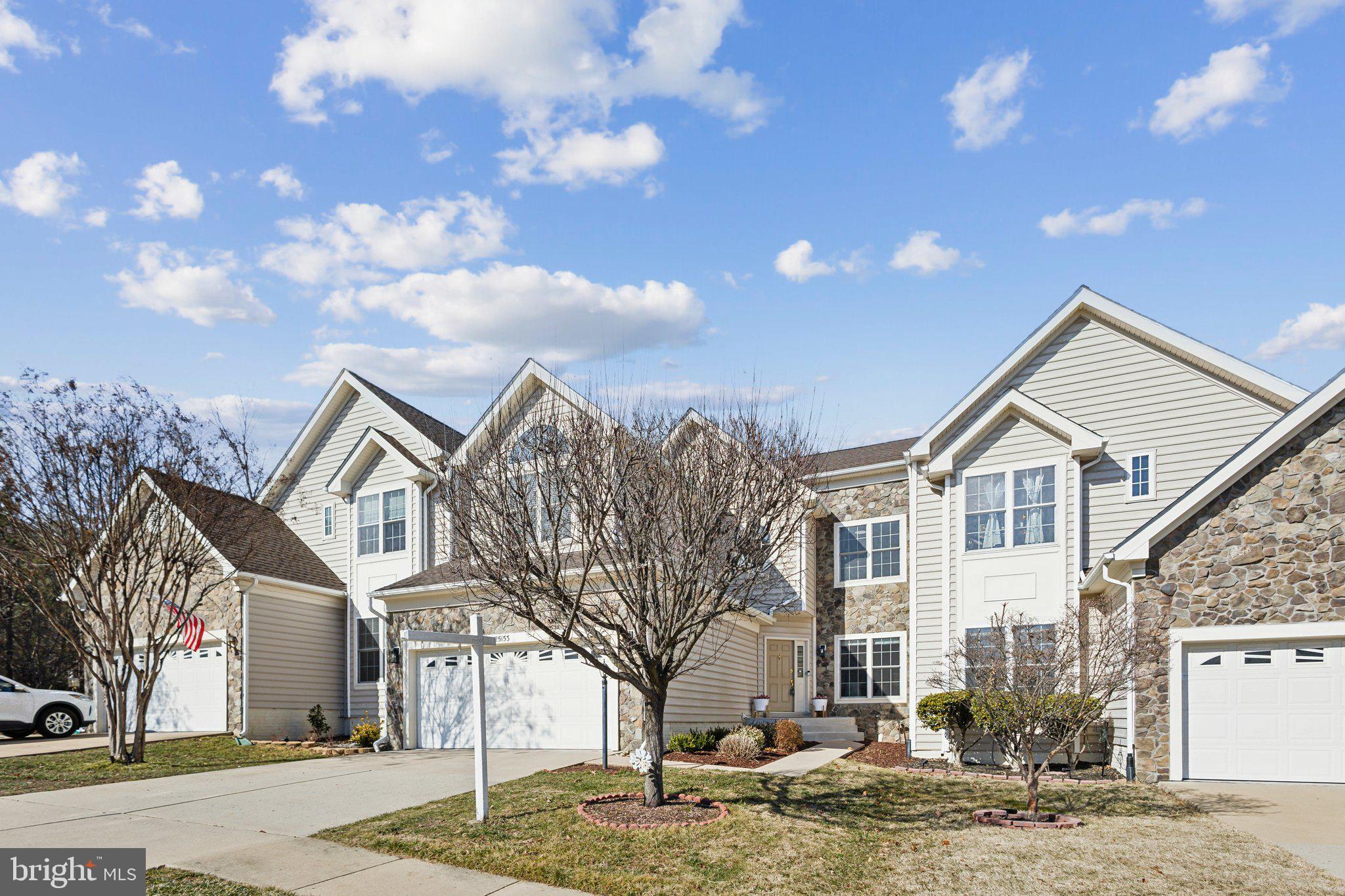 SOUTH RIDING - Residential