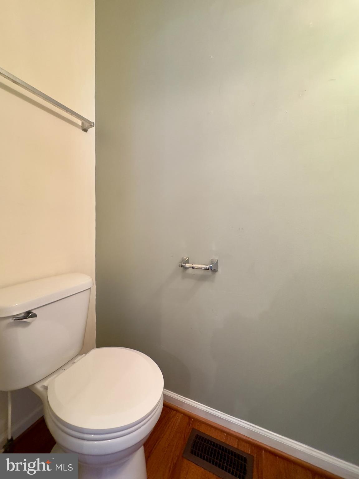 ABERDEEN HILLS - Residential Lease