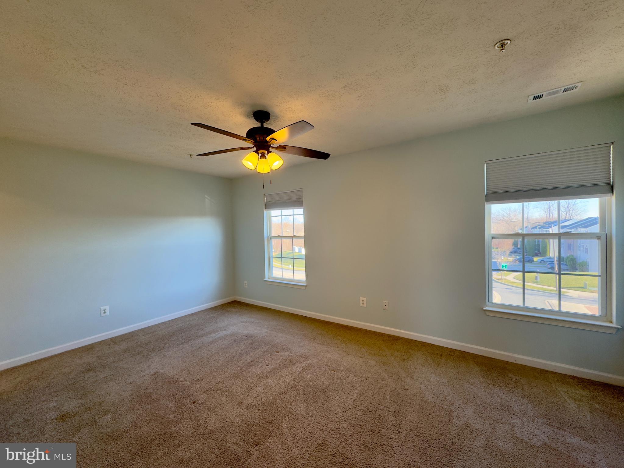 ABERDEEN HILLS - Residential Lease