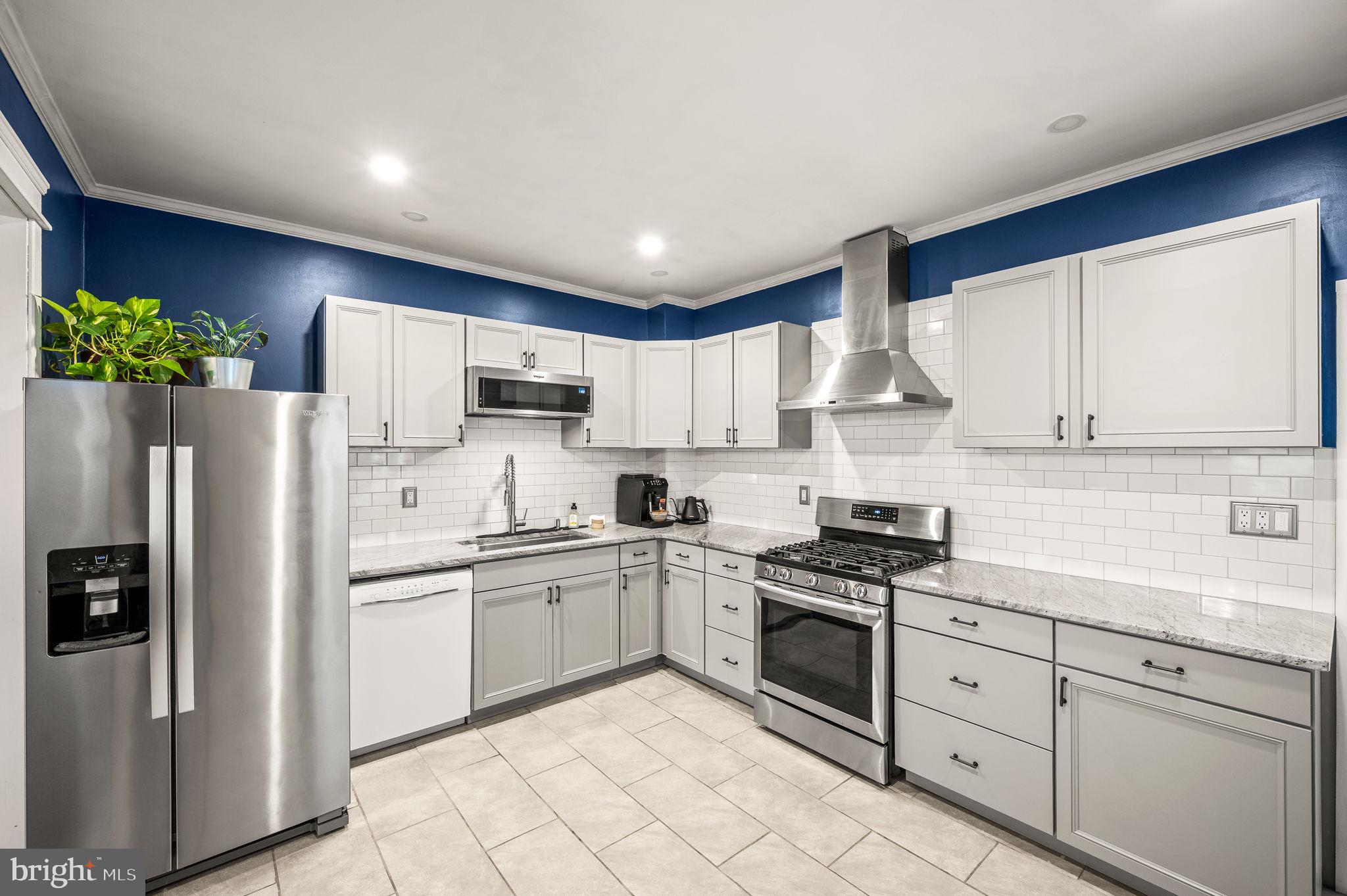 ROXBOROUGH - Residential