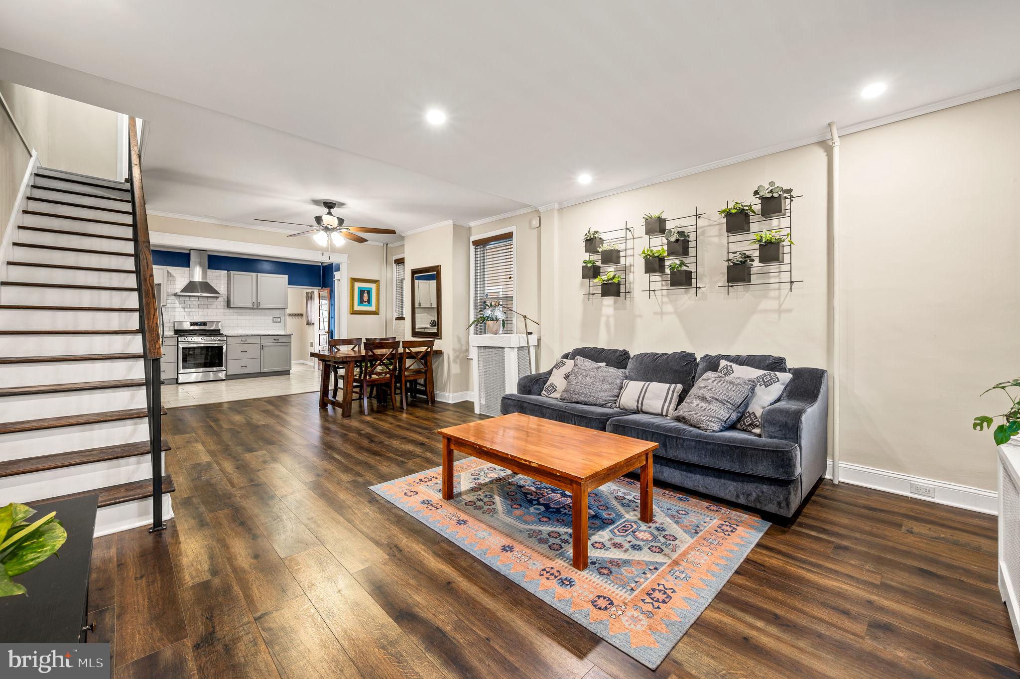 ROXBOROUGH - Residential