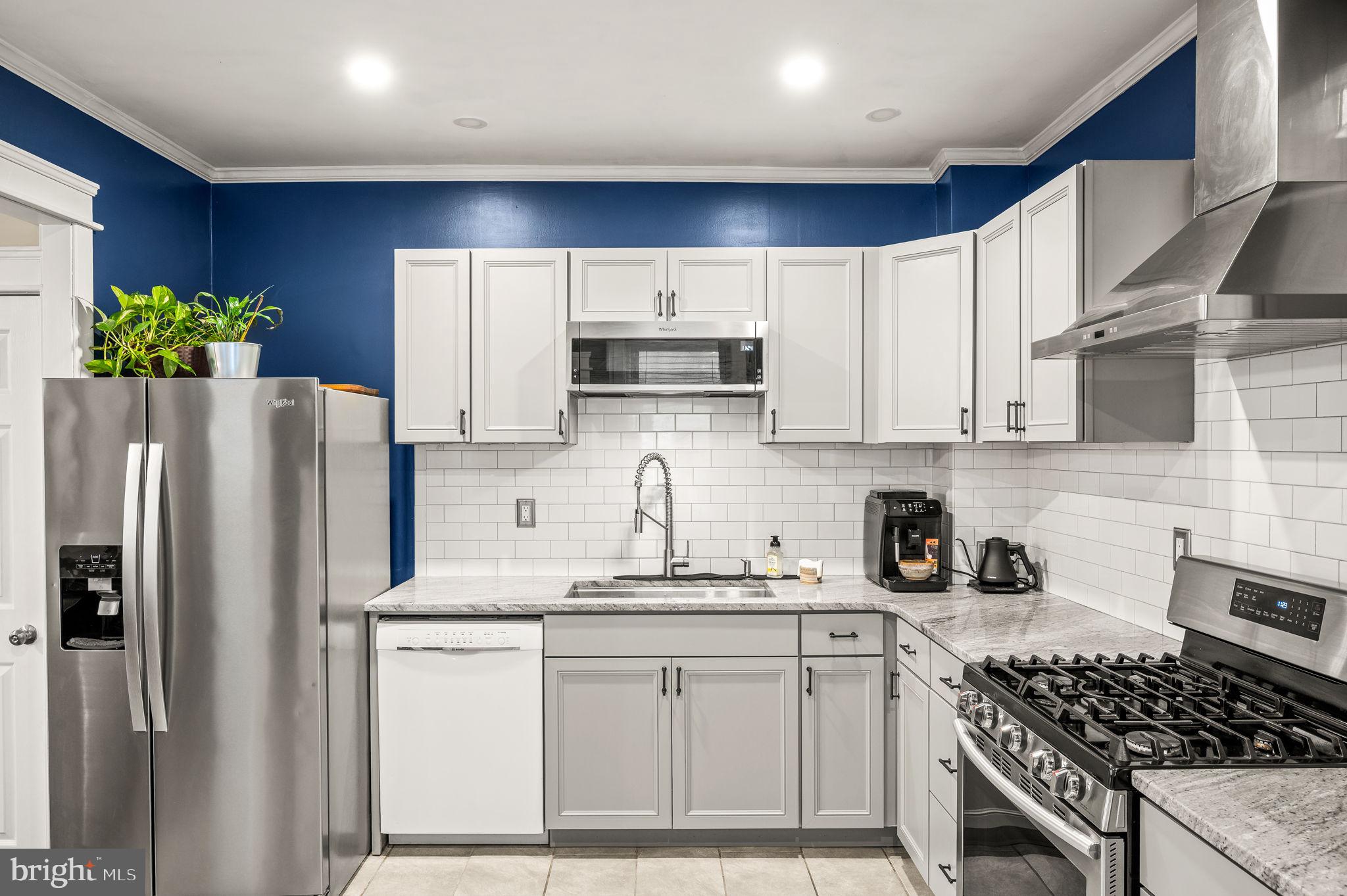 ROXBOROUGH - Residential