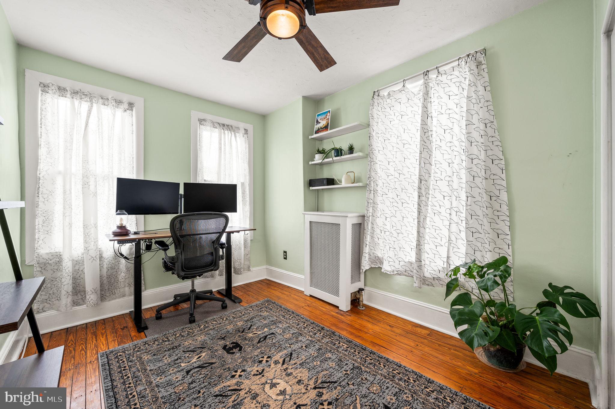 ROXBOROUGH - Residential