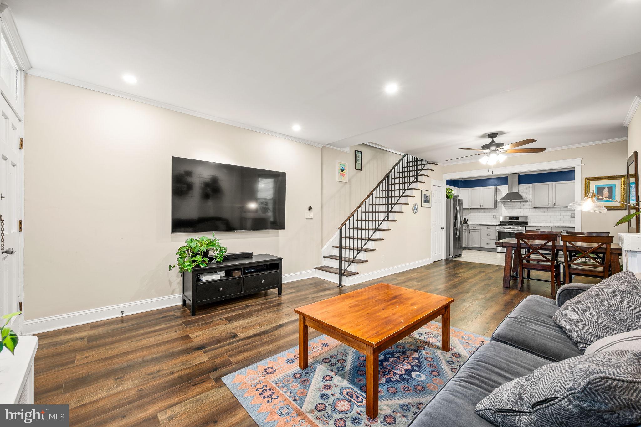 ROXBOROUGH - Residential