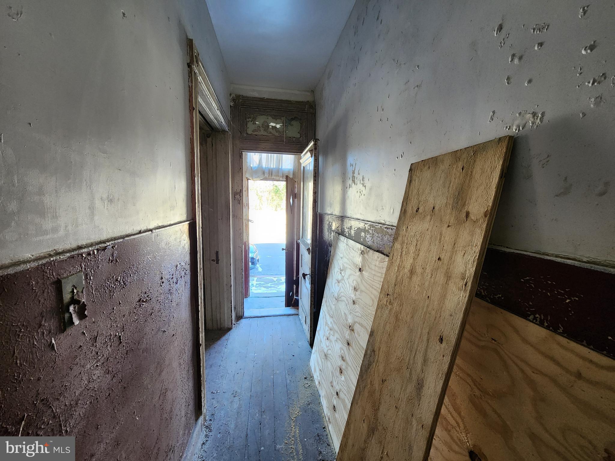 SANDTOWN-WINCHESTER - Residential