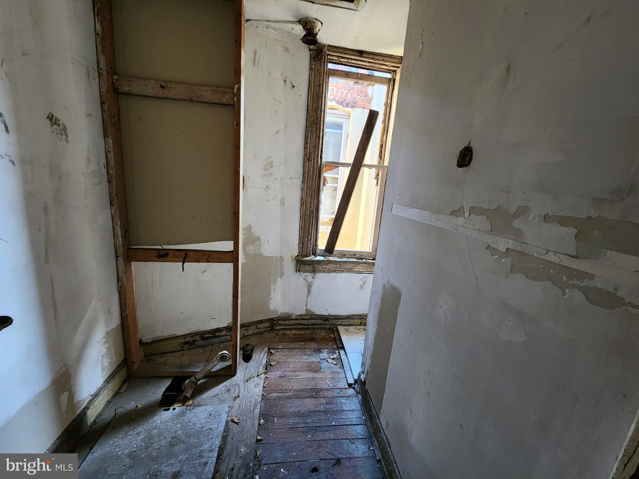 SANDTOWN-WINCHESTER - Residential