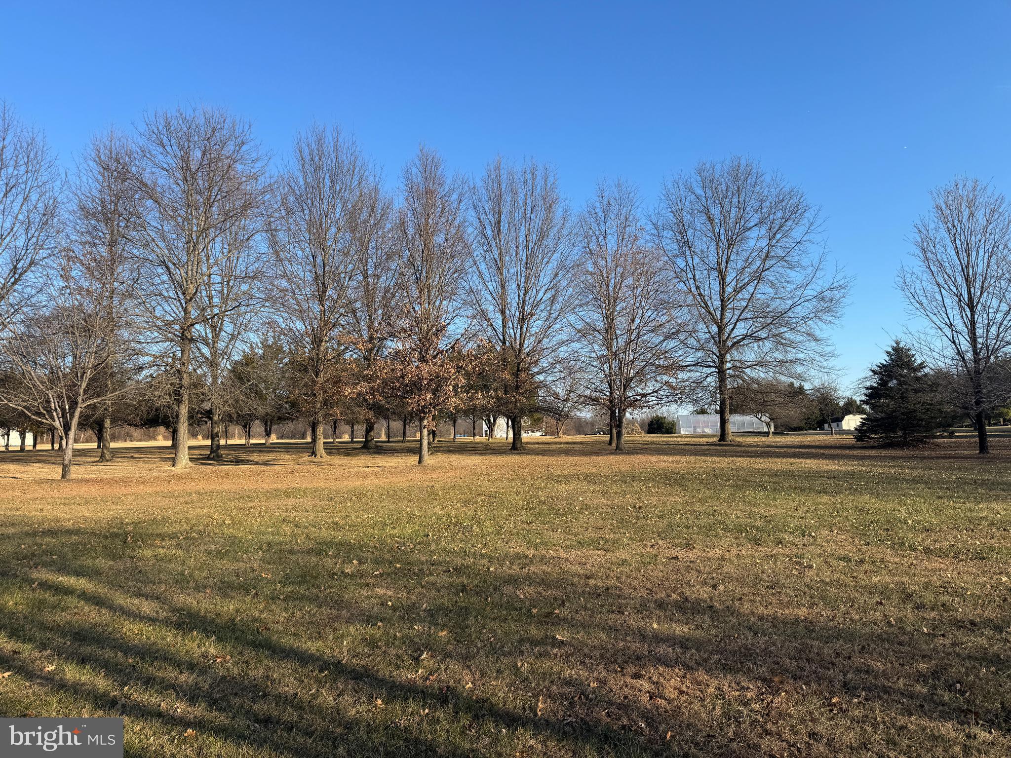 GERRARD ACRES - Residential