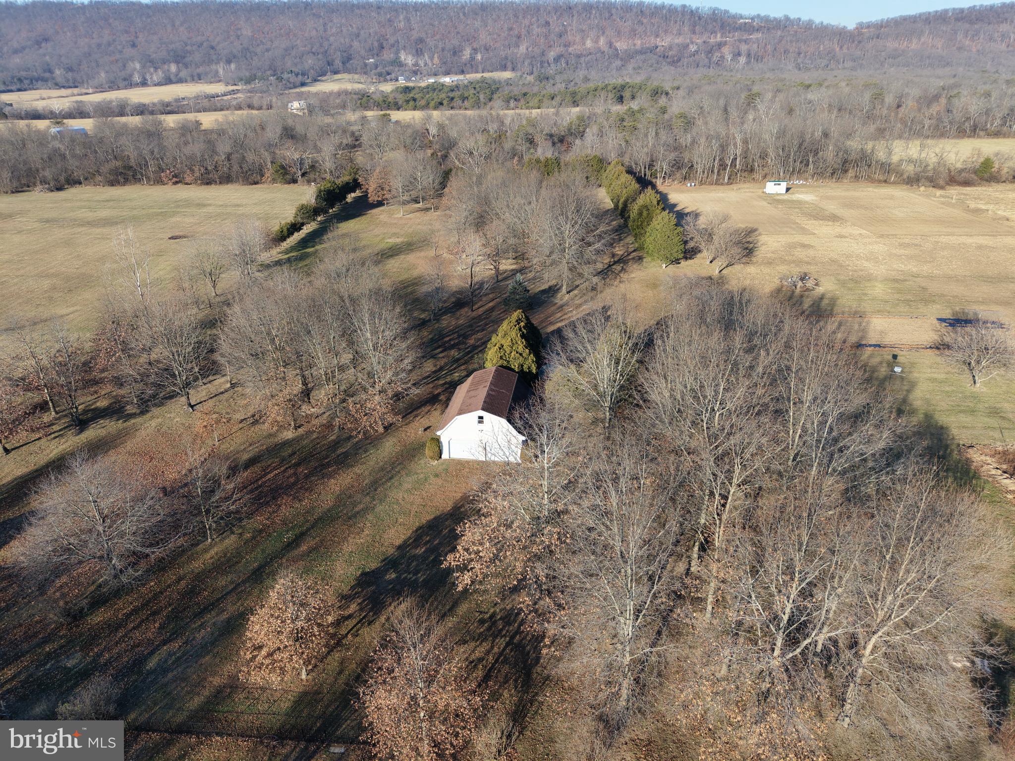 GERRARD ACRES - Residential