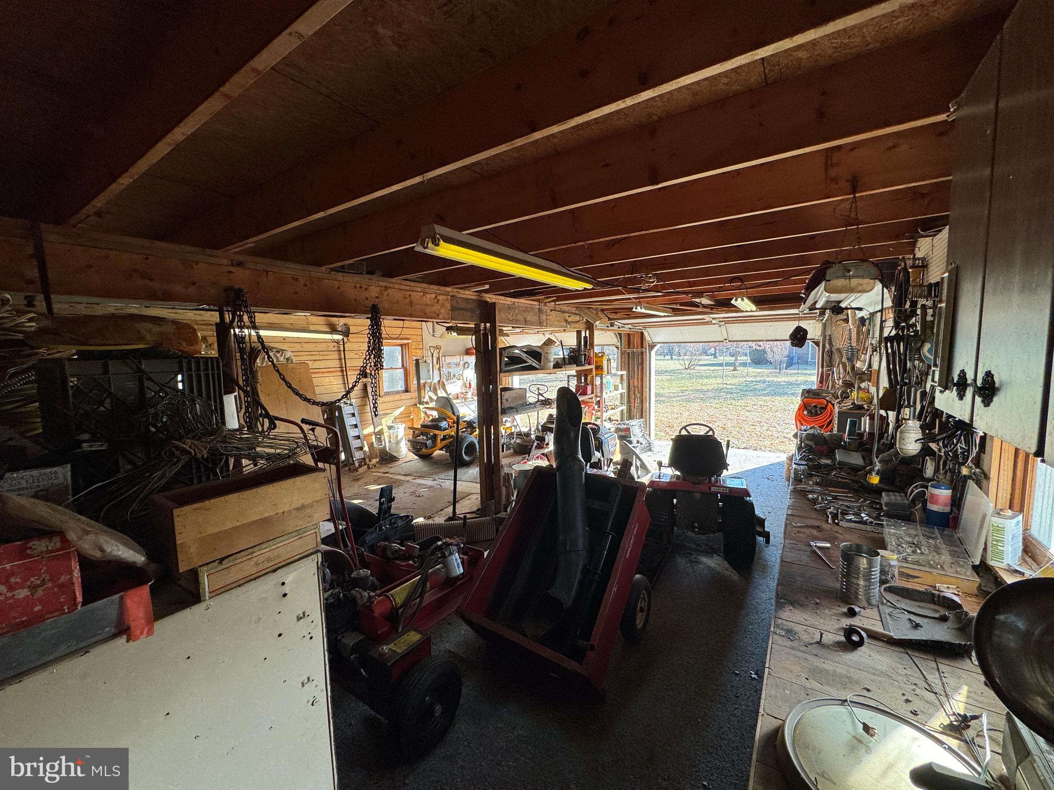 GERRARD ACRES - Residential