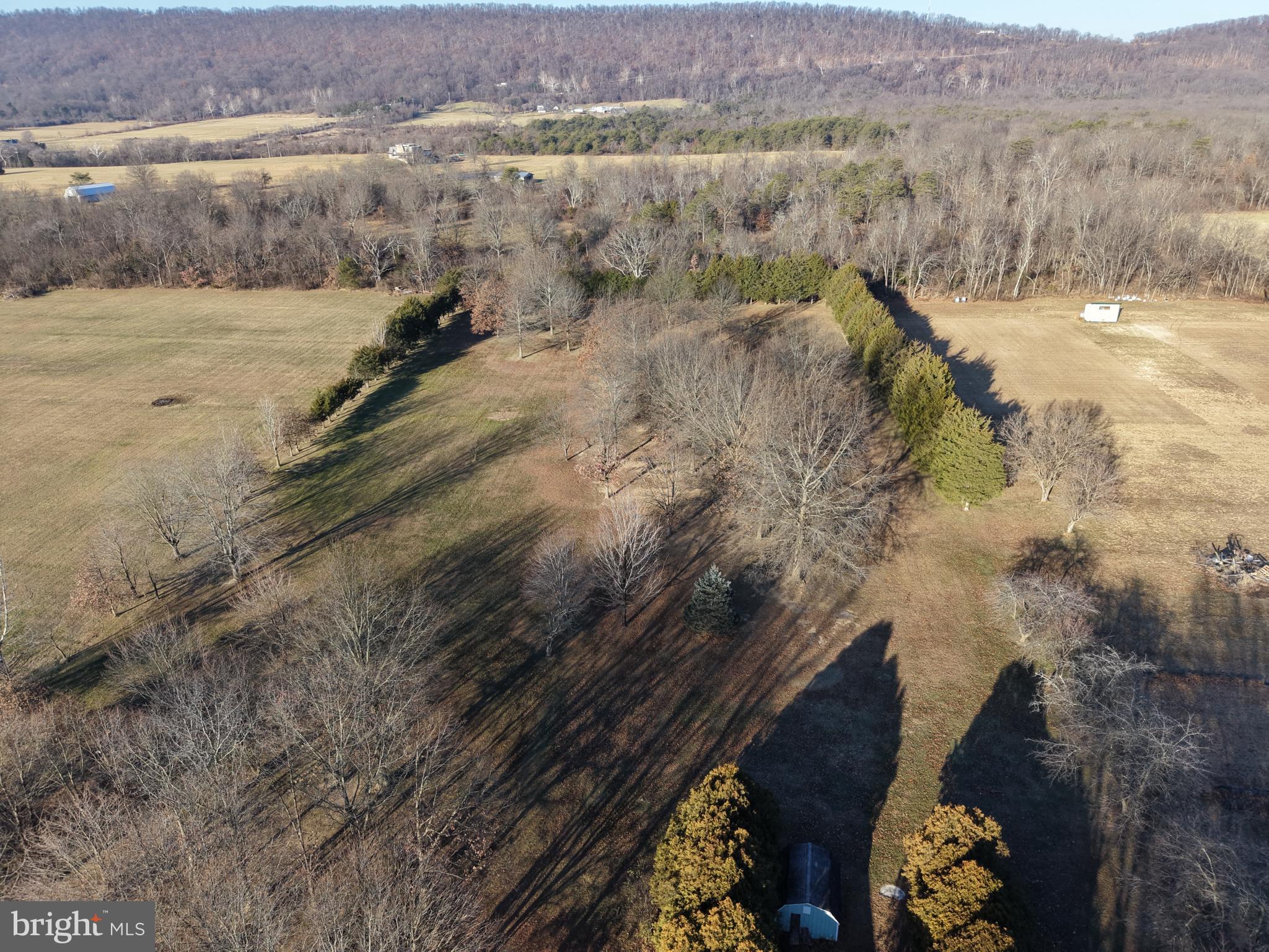 GERRARD ACRES - Residential